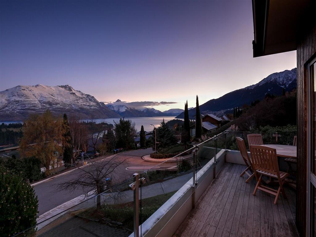 Breath-Taking Views Panorama Terrace Villa Куийнстаун Екстериор снимка